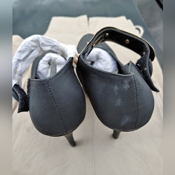 NEW BLACK HIGH HEELS SIZE 6.5 - Picture 2 of 7